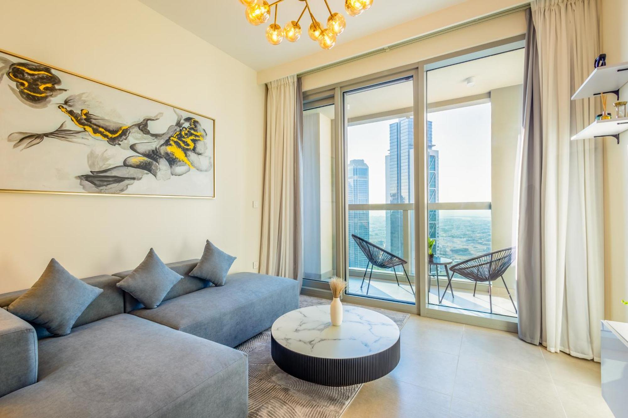 Modern 1 Bedroom With Sea View - Minutes To Mall, Downtown Apartment Dubai