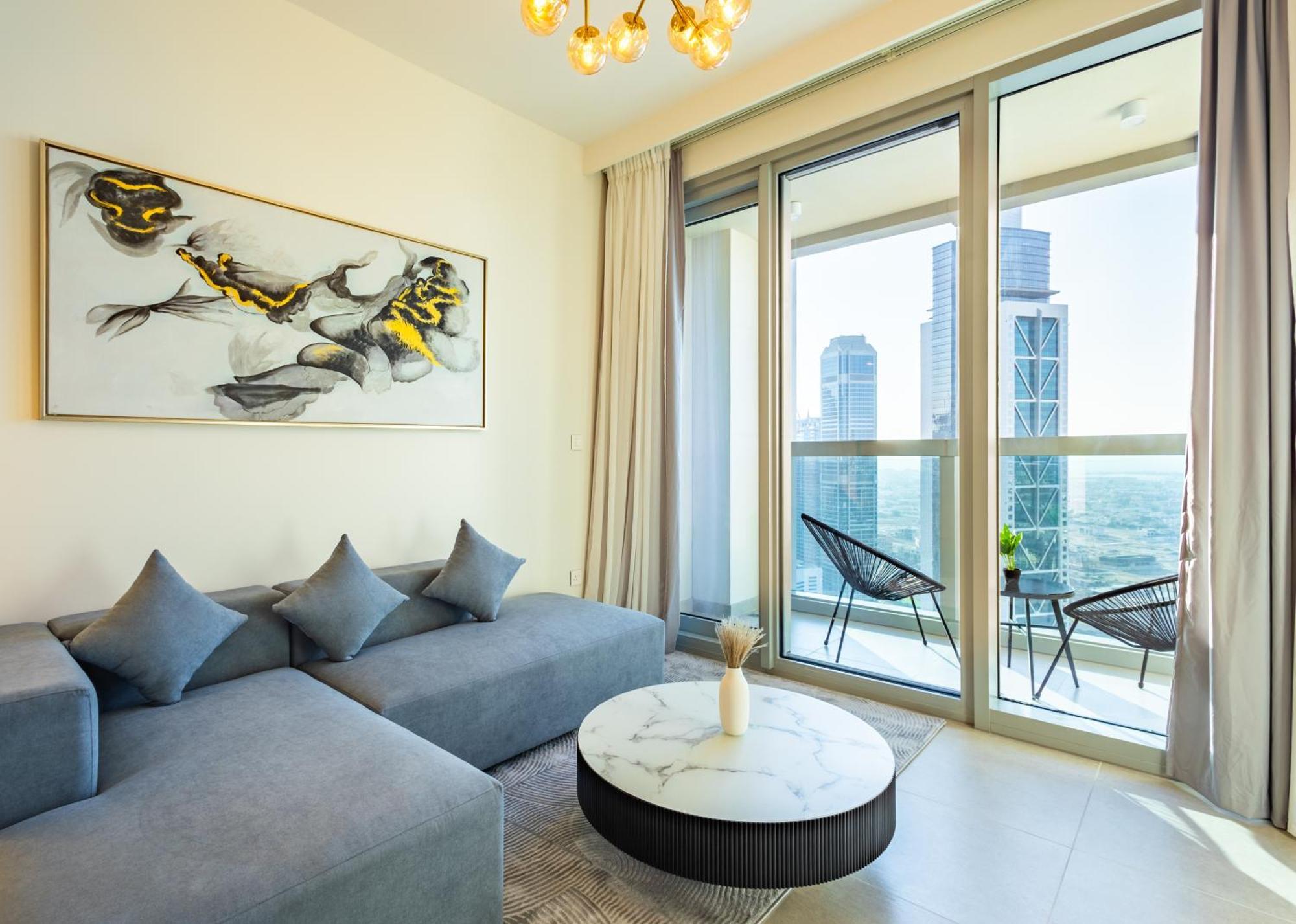 Modern 1 Bedroom With Sea View - Minutes To Mall, Downtown